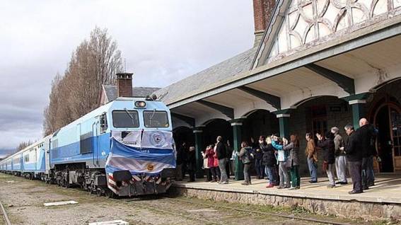 El último tren desde Buenos Aires llegó en 2013 con Vaca Narvaja a la cabeza. 