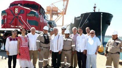 Este nuevo Tren del Istmo de Tehuantepec no tiene todavía asignada una parte del presupuesto para el Paquete Económico 2021 (Foto: presidencia)