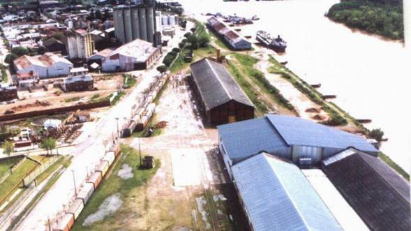 Hasta el año 2002 ingresaron las últimas formaciones de trenes con granos hasta el puerto de Concepción del Uruguay.