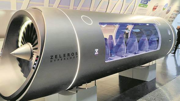 Prototipo del 'Hyperloop' de la valenciana Zeleros, que se exhibirá a partir de octubre la Expo de Dubai tras mostrarse en València.