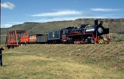 El tren Eva Perón el día de su inauguración, el único día que funcionó. Foto Archivo.