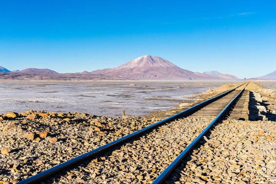 El Tren Bioceánico en Sudamérica recibe cada vez más apoyos