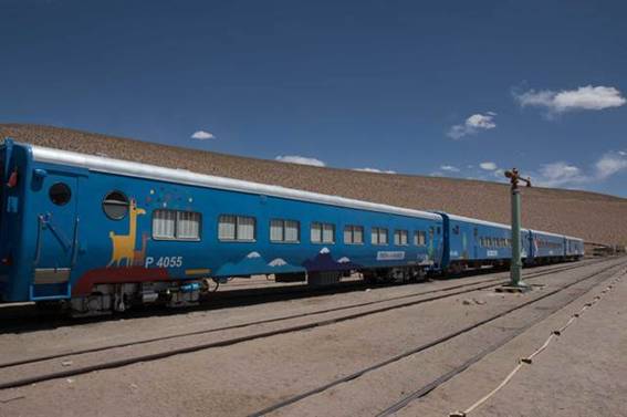 La formación ploteada del Tren a las Nubes en la estación de San Antonio de los Cobres. Foto: Soledad Gil