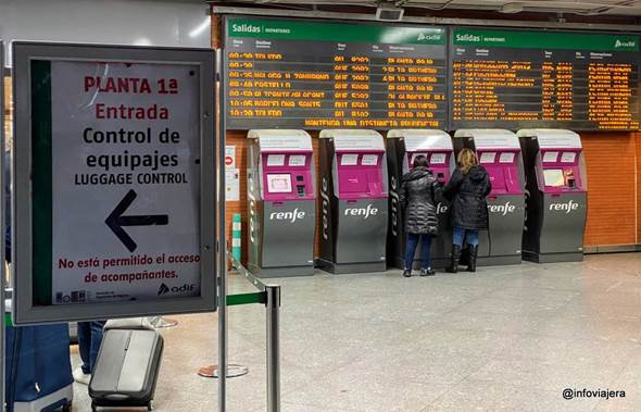 https://www.infoviajera.com/wp-content/uploads/2022/05/Cartel-Control-de-Seguridad-Estacion-Puerta-de-Atocha-Madrid-Espana.jpg