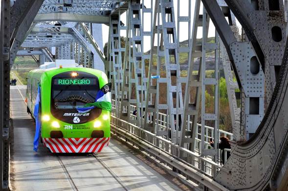 El tren volverá a circular entre Viedma y Bahía Blanca. Foto: Marcelo Ochoa.