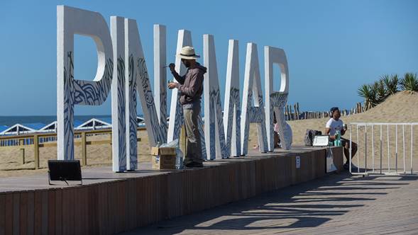 El tren llega hasta el balneario de Pinamar, uno de los emblemas de la Costa Atlántica argentina