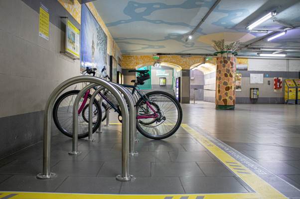 https://www.enelsubte.com/wp-content/uploads/2021/09/bicicletero-plaza-italia.jpeg