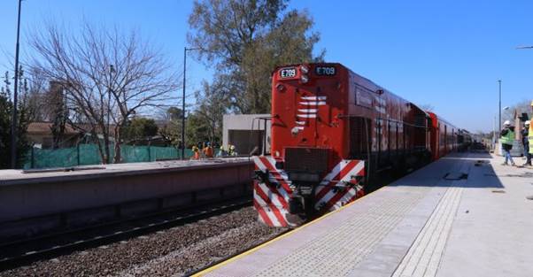 http://www.rieles.com/front/wp-content/uploads/ferrovias-5-692x360.jpg